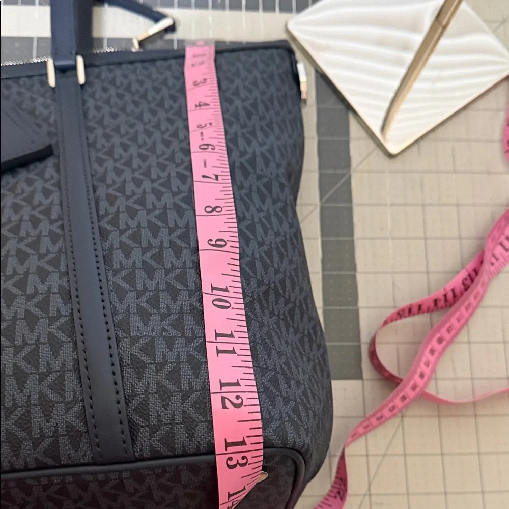 Michael Kors Dark Blue Signature Tote - Picture 12 of 15